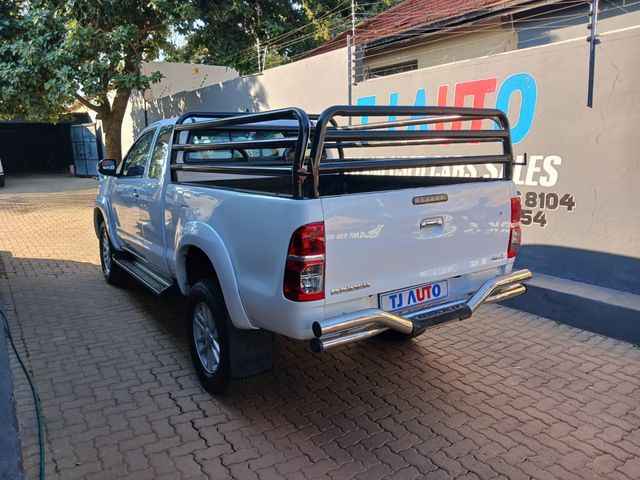 2011 Toyota Hilux 3.0 D-4D Raider Xtra-Cab 4x4, photo 5