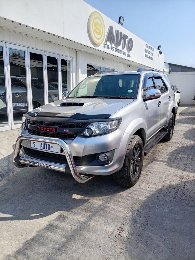 2015 Toyota Fortuner 3.0 D-4D Raised Body Auto