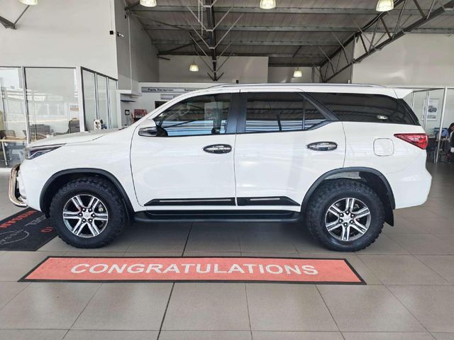 2022 Toyota Fortuner 2.4 GD-6 Raised Body Auto, photo 3