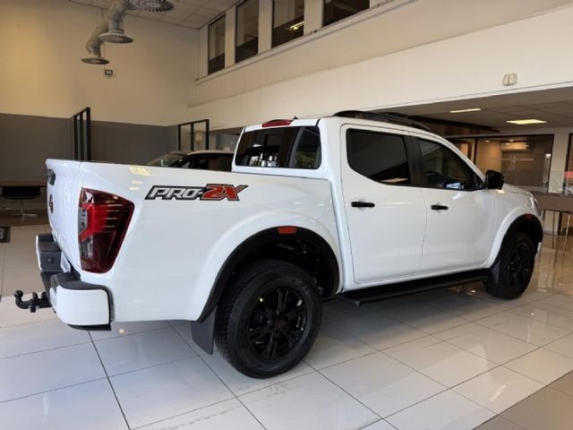 2026 Nissan Navara 2.5 DDTi PRO-2X Auto Double-Cab, photo 2