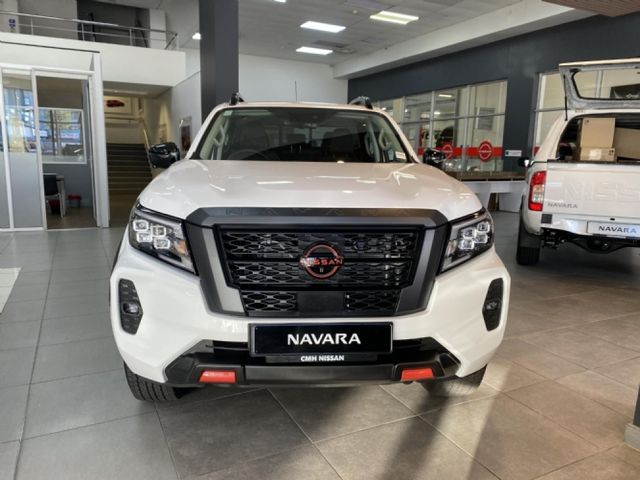 2026 Nissan Navara 2.5 DDTi PRO-2X Auto Double-Cab, photo 2