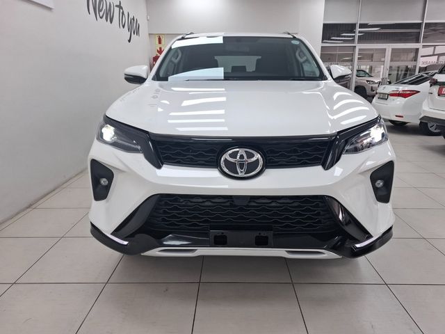 2025 Toyota Fortuner 2.4 GD-6 R/B Auto, photo 2
