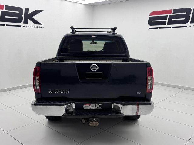 2006 Nissan Navara 4.0 V6 Double-Cab, photo 5