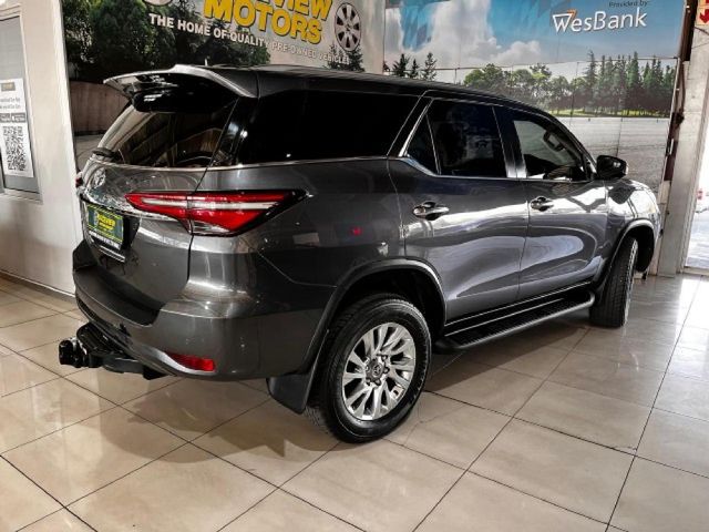2021 Toyota Fortuner 2.8 GD-6 VX Auto, photo 2