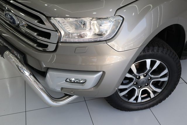 2017 Ford Everest 3.2 TDCi LTD 4x4 Auto, photo 2