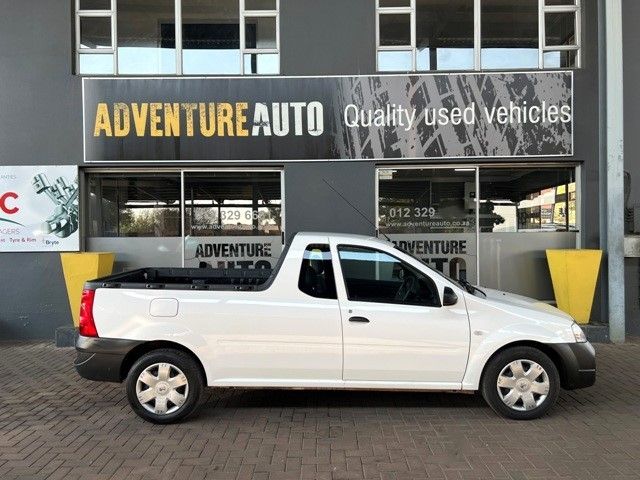 2021 Nissan NP200 1.6 A/C Safety Pack, photo 2