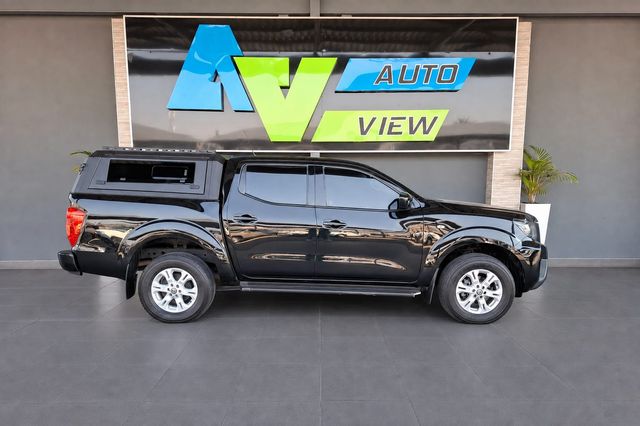 2021 Nissan Navara 2.5 DDTi SE Plus Auto Double-Cab, photo 4