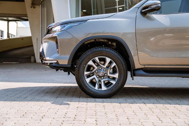 2026 Toyota Fortuner 2.4 GD-6 R/B Auto, photo 2