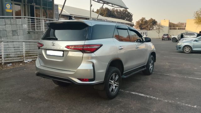 2021 Toyota Fortuner 2.4 GD-6 Raised Body Auto, photo 4