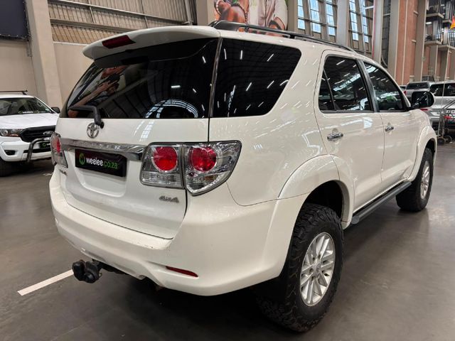 2013 Toyota Fortuner 3.0 D-4D 4x4 Auto, photo 3