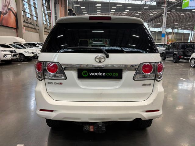 2013 Toyota Fortuner 3.0 D-4D 4x4 Auto, photo 4