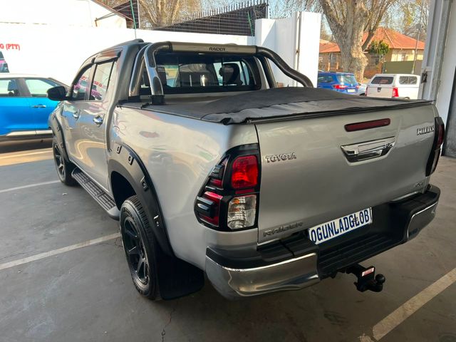 2018 Toyota Hilux 2.8 GD-6 Raider 4x4 Auto Double-Cab, photo 4