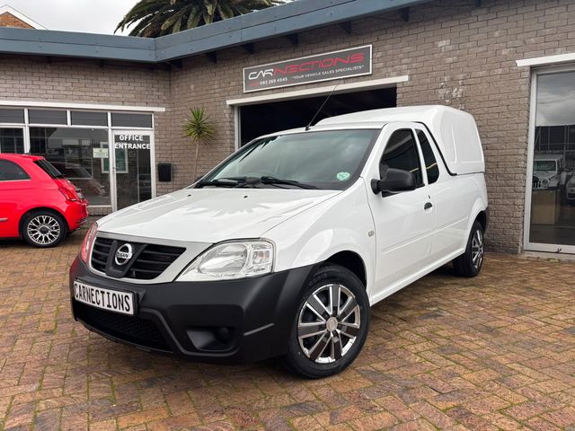 2017 Nissan NP200 1.6 A/C Safety Pack, photo 3