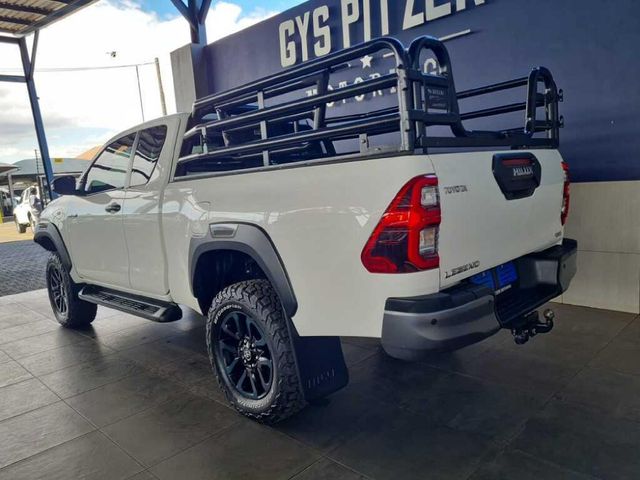 2024 Toyota Hilux 2.8 GD-6 Raised Body Legend 4x4 Auto Extended Cab, photo 3
