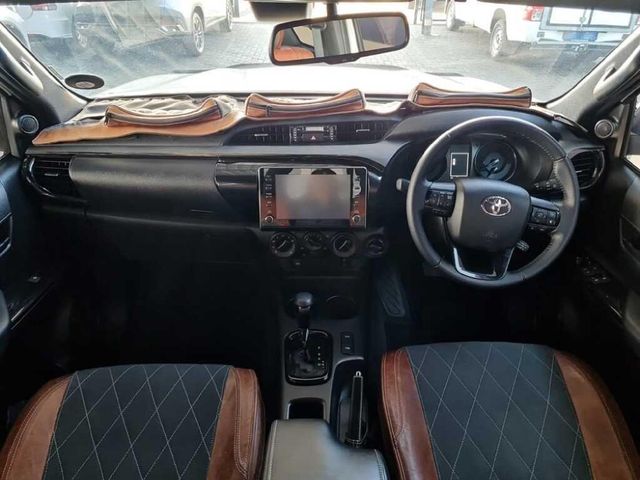 2024 Toyota Hilux 2.8 GD-6 Raised Body Legend 4x4 Auto Extended Cab, photo 4