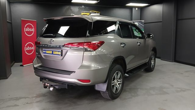 2017 Toyota Fortuner 2.4 GD-6 Raised Body, photo 4