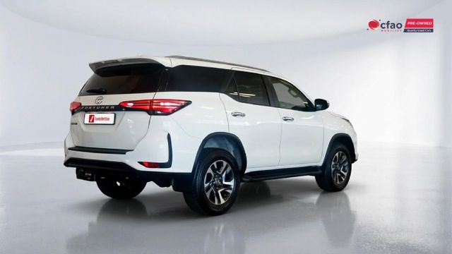 2025 Toyota Fortuner 2.8 GD-6 R/B Auto, photo 2