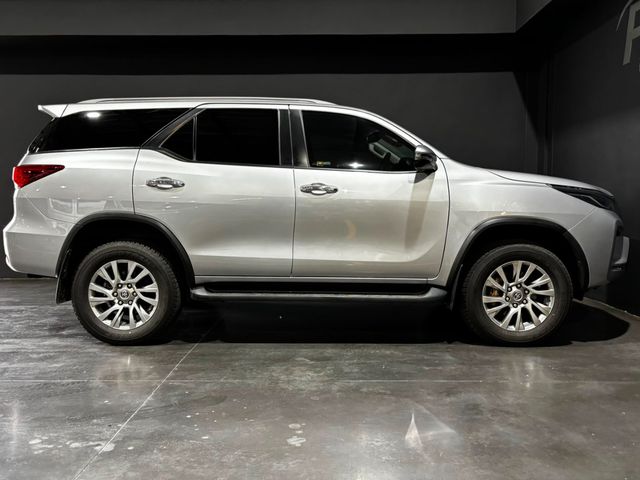 2022 Toyota Fortuner 2.8 GD-6 Raised Body Auto, photo 5