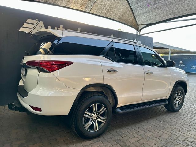 2018 Toyota Fortuner 2.4 GD-6 Raised Body Auto, photo 3