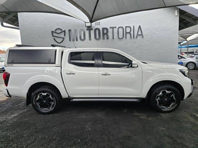 2022 Nissan Navara 2.5 DDTi LE Plus Auto Double-Cab, photo 4
