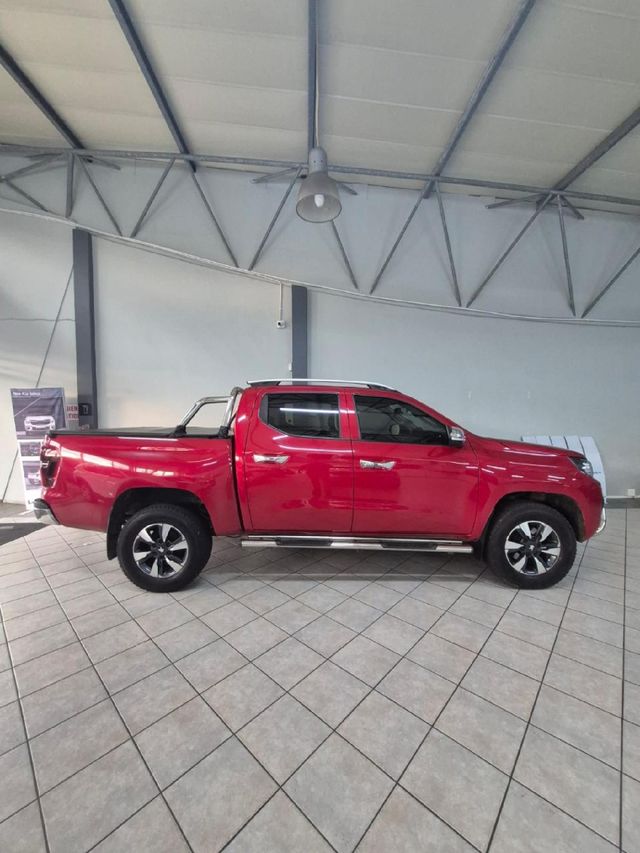 2024 Peugeot Landtrek 1.9D Allure Double Cab Auto, photo 3