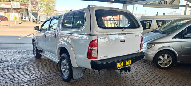 2013 Toyota Hilux 3.0 D-4D Raider Raised Body Double-Cab, photo 4