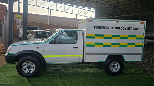 2008 Nissan Hardbody Nissan Hardbody 3.2 D 4X4 forensics & pathology, photo 4
