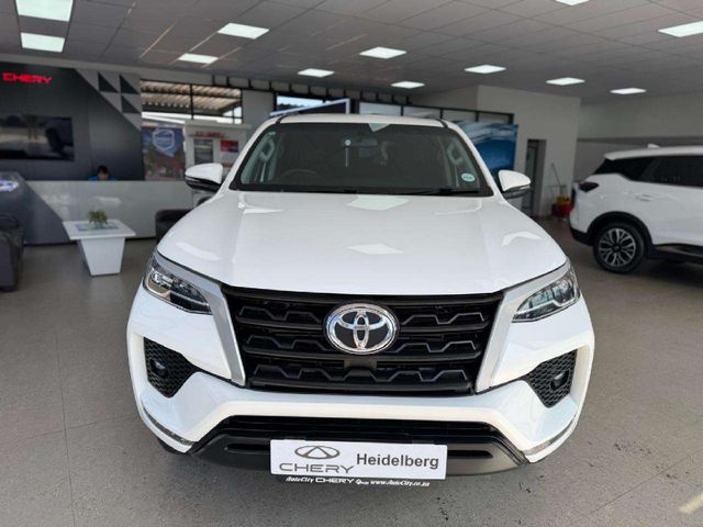 2021 Toyota Fortuner 2.4 GD-6 4x4 Auto, photo 2