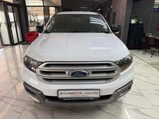 2017 Ford Everest 2.2 TDCi XLS Auto, photo 2