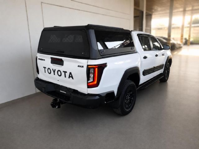 2026 Toyota Hilux 2.8 GD-6 Raider 4x4 Auto Double-Cab, photo 4