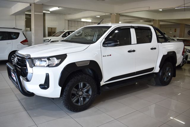 2023 Toyota Hilux 2.4 GD-6 Raider 4x4 Auto Double-Cab, photo 4