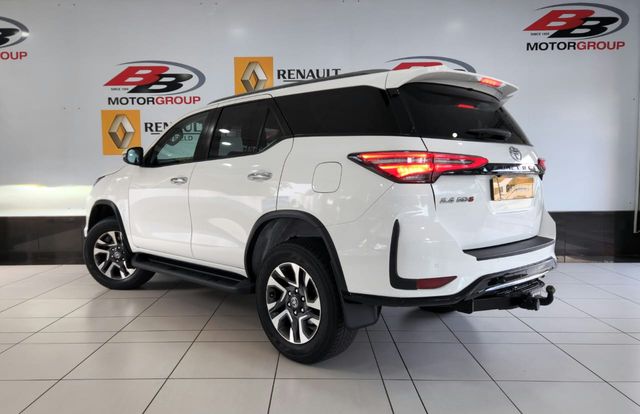 2025 Toyota Fortuner 2.4 GD-6 4x4 Auto, photo 2