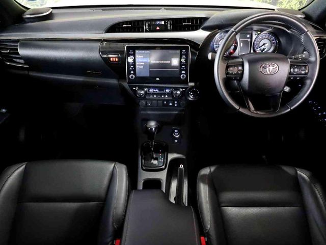 2025 Toyota Hilux 2.8 GD-6 RB Legend RS 4x4 Double-Cab Auto (mhev), photo 4