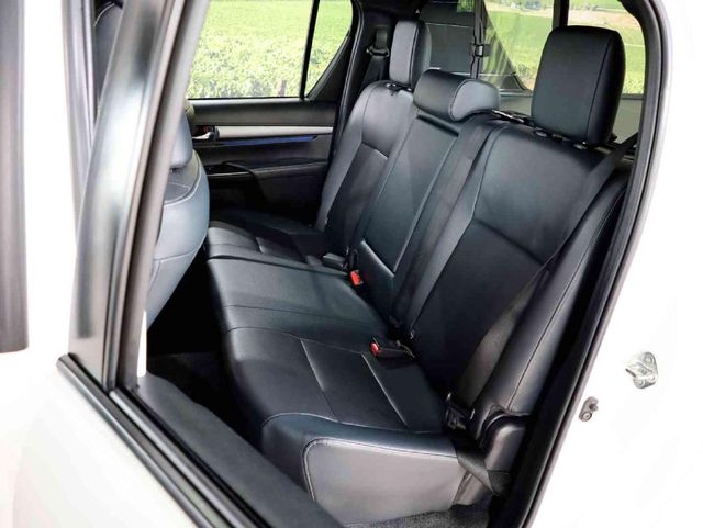 2025 Toyota Hilux 2.8 GD-6 RB Legend RS 4x4 Double-Cab Auto (mhev), photo 5
