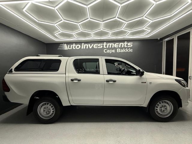2017 Toyota Hilux 2.4 GD-6 SR 4x4 Double-Cab, photo 2