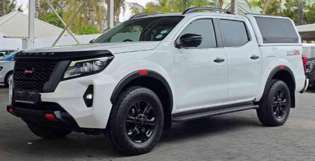 2022 Nissan Navara 2.5 DDTi PRO-2X Auto Double-Cab, photo 3