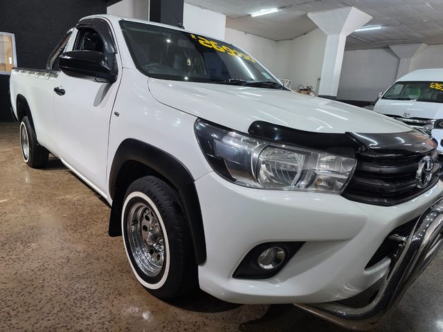 2017 Toyota Hilux 2.4 GD Single-Cab, photo 4