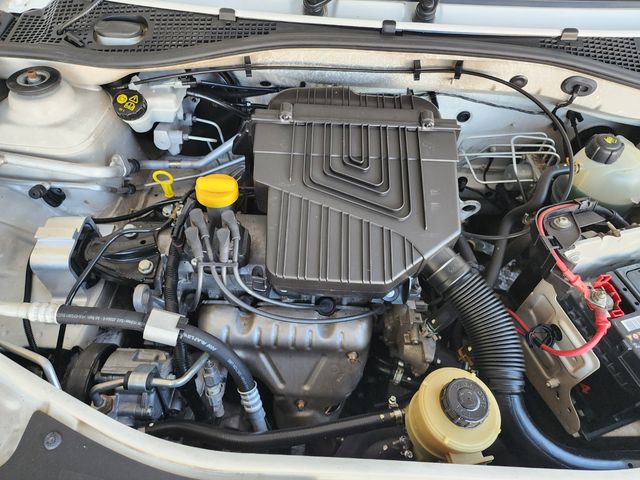 2022 Nissan NP200 1.6 A/C Safety Pack, photo 5