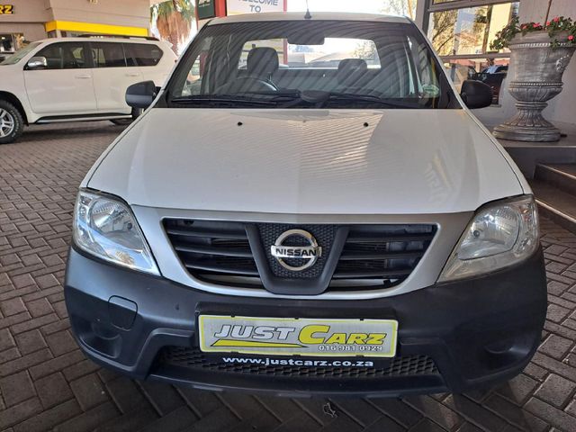 2017 Nissan NP200 1.6, photo 2