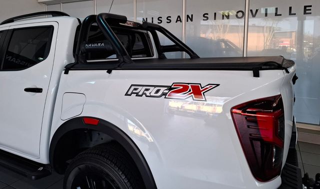 2025 Nissan Navara 2.5 DDTi PRO-2X Auto Double-Cab, photo 4