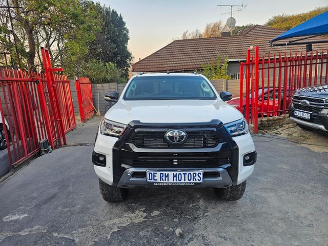 2024 Toyota Hilux 2.8 GD-6 Raised Body Legend Auto Double-Cab, photo 2