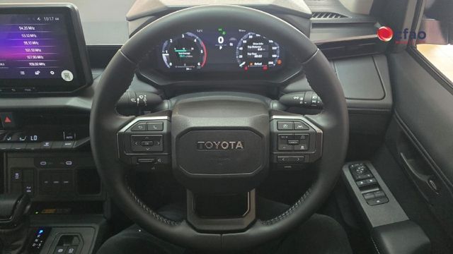 2026 Toyota Hilux 2.8 GD-6 RB Raider X Auto Extended Cab, photo 4