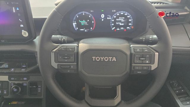 2026 Toyota Hilux 2.8 GD-6 RB Raider X 4x4 Auto Extended Cab, photo 5