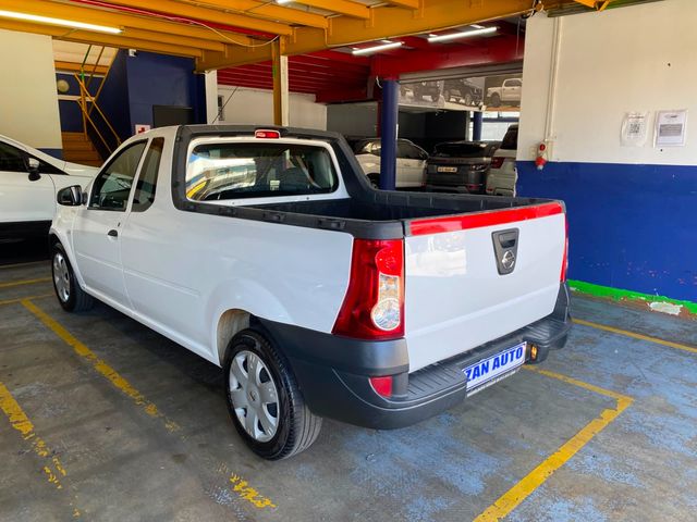 2023 Nissan NP200 1.6 A/C Safety Pack, photo 4