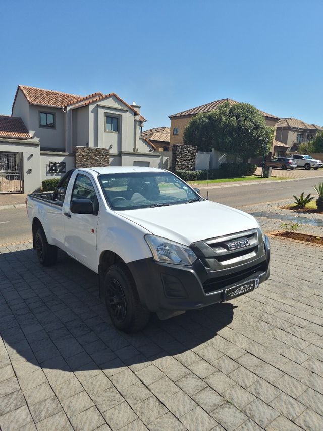 2022 Isuzu D-Max 250C Fleetside Single-Cab