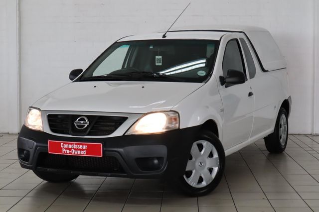 2022 Nissan NP200 1.6 A/C Safety Pack