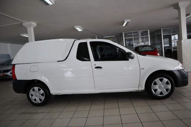 2022 Nissan NP200 1.6 A/C Safety Pack, photo 3