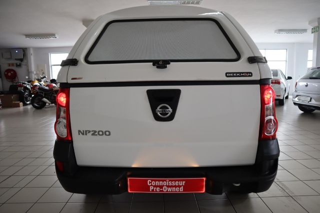2022 Nissan NP200 1.6 A/C Safety Pack, photo 5