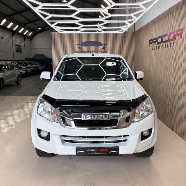 2014 Isuzu KB 250 D-Teq LE 4x4 Double-Cab, photo 2