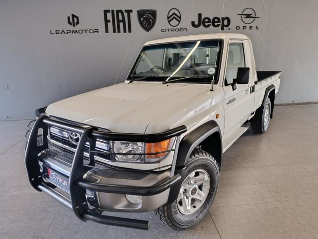 2018 Toyota Land Cruiser 79 4.2 D Single-Cab